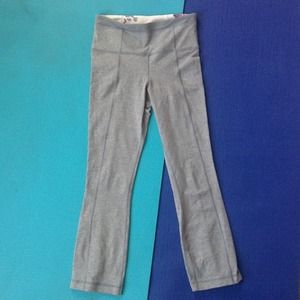 PRICE LOWERED!!! Lululemon grey yoga pants size 6