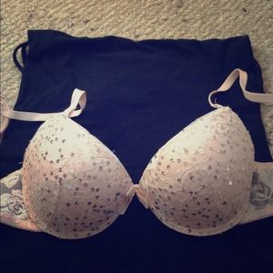 ***HOLD***Sequin soft pink bra 34B