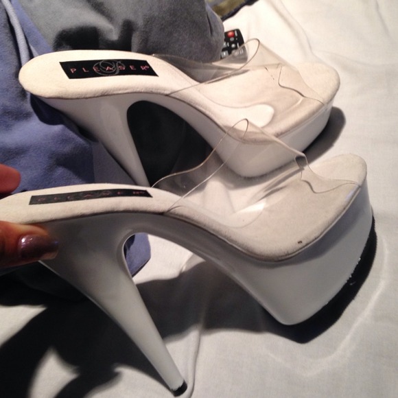 Pleaser heels
