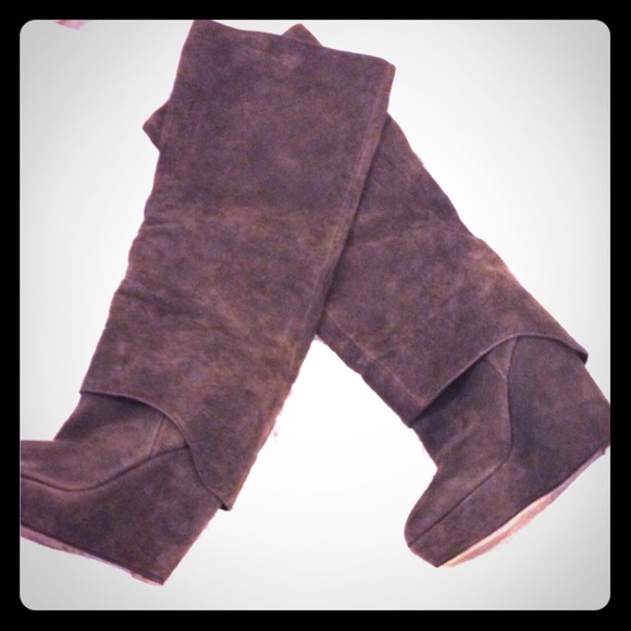 Elizabeth and James wedge suede boots