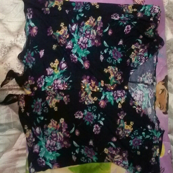 Shirt .flowers