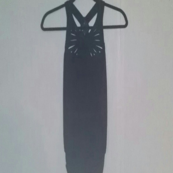 Cut out, Razer back tank top