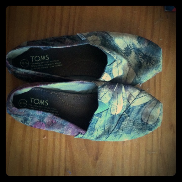 🌸sale!🌸 Tapestry TOMS!