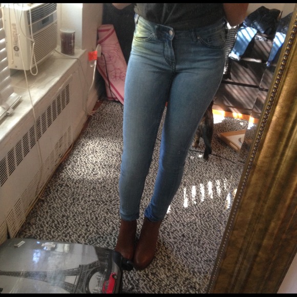 H&M Stretchy Light Wash Jeans