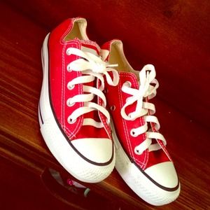 red converse
