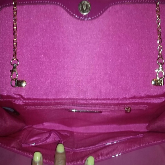 Pink Purse - Picture 4 of 4