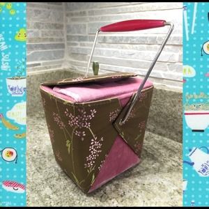 Yans NY adorable Chinese take out box handbag