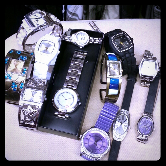 Bundle of 12 Avon Watches
