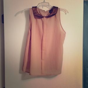 Adorable blouse with sparkly Peter Pan collar