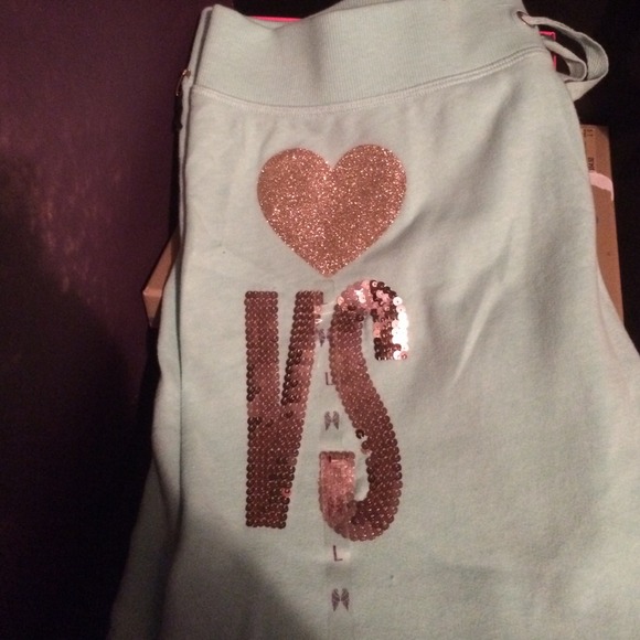 VS Tiffany