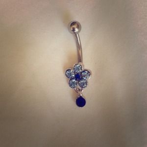 Flower belly button ring from piercing pagoda