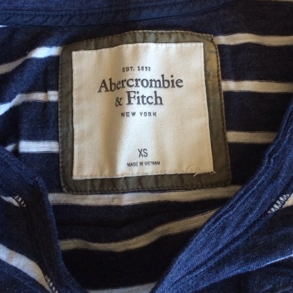 Striped A&F tee - Picture 2 of 3