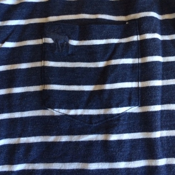 Striped A&F tee - Picture 3 of 3