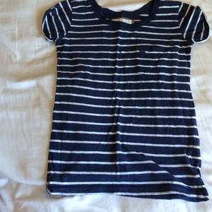 Striped A&F tee
