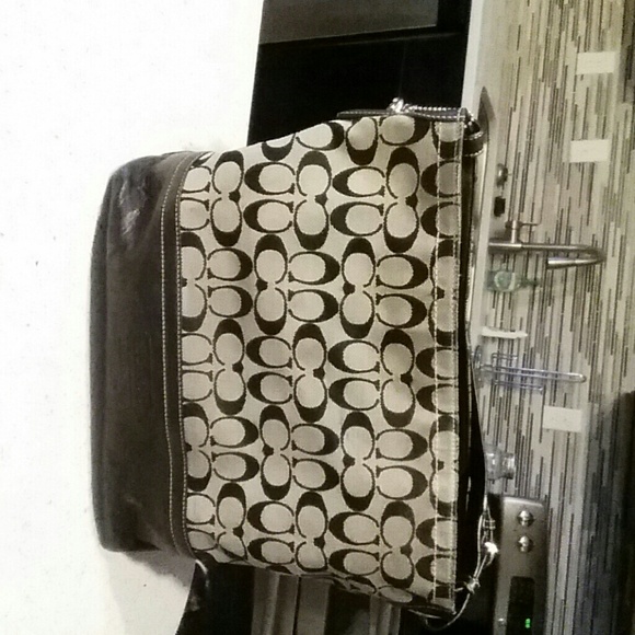 Coach purse - Picture 4 of 4