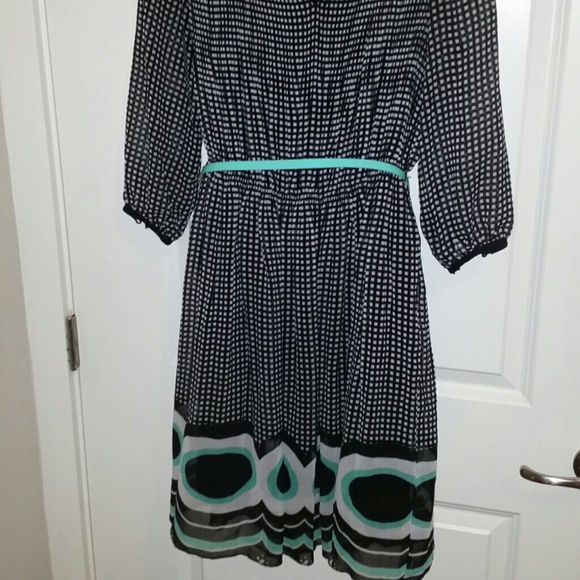 Dress - Picture 2 of 2