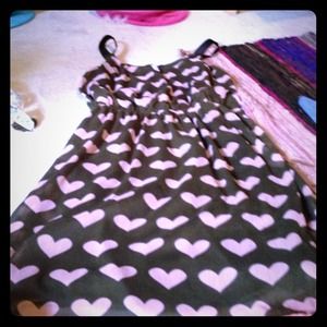 A pretty dress that is great for all occasions.