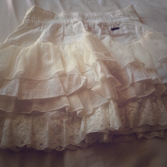 Hollister skirt
