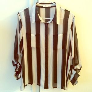 Black & white button up blouse