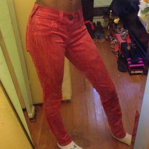 📢NEED TO SELL📢 More pictures of TR jeans😍😌