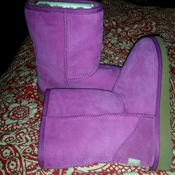 UGG BOOTS!!!! - Picture 3 of 3