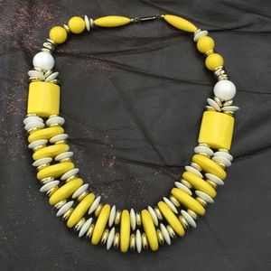Vintage 80's Necklace. White/Yellow/Gold