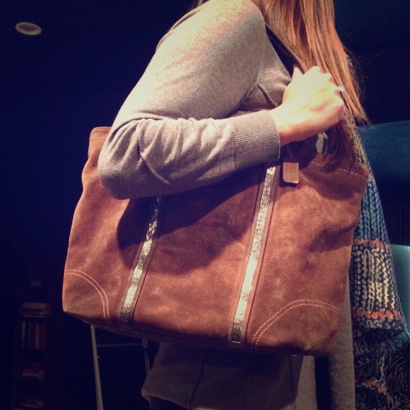 Additional photos of brown coach bag