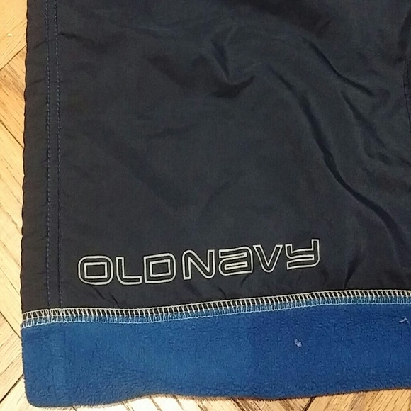 Boys Old Navy Fleece/Jacket - Picture 2 of 3