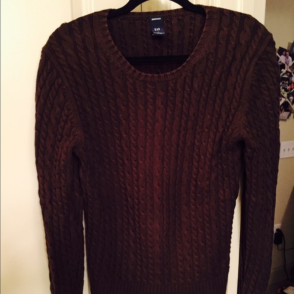 Brown cable knit GAP sweater
