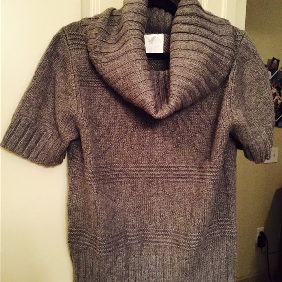 Shirtsleeve grey cowl neck sweater