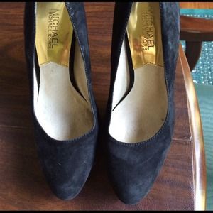 Michael Kors Suede Pumps size 7