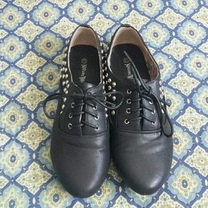 Studded faux leather shoes