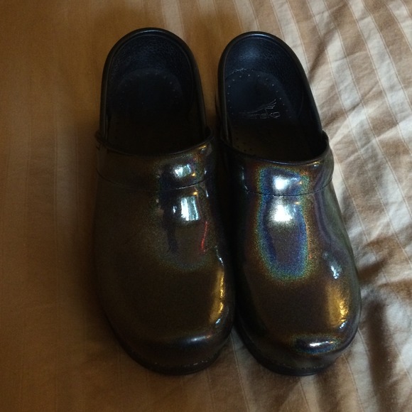 Dansko rainbowish color