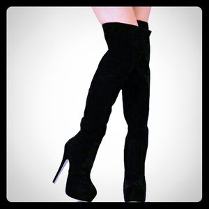 Must have boots! Over the knee black suede boots