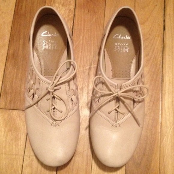 Clarks active air shoes