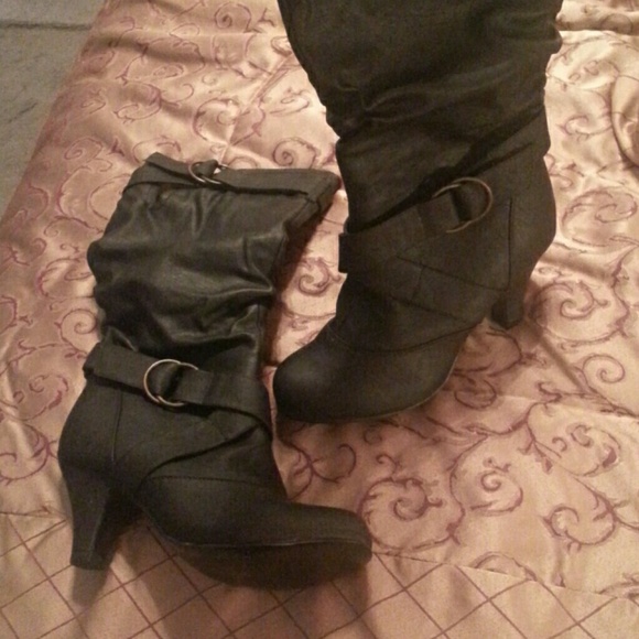 Black boots brand new never worn