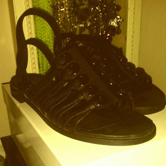 Givenchy gladiator rubber scandals