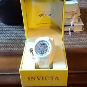 🎄🎄INVICTA