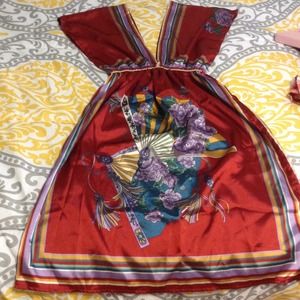 🍱Low V neck silk dress🍱