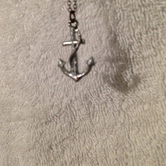 anchor necklace