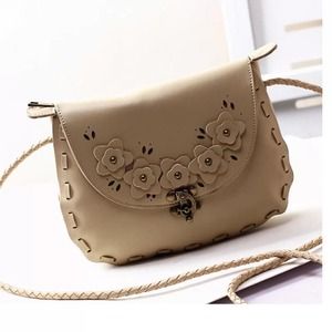 Ladies shoulder bag 👜💃