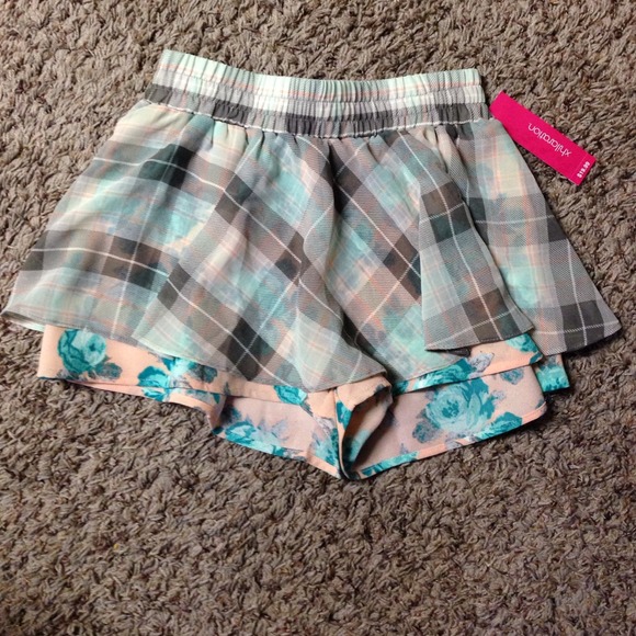 Floral plaid shorts