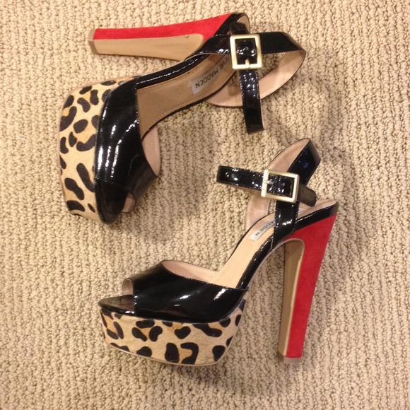 Steve Madden Pumps