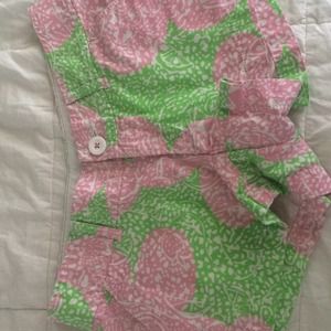 Lilly Pulitzer Walsh short