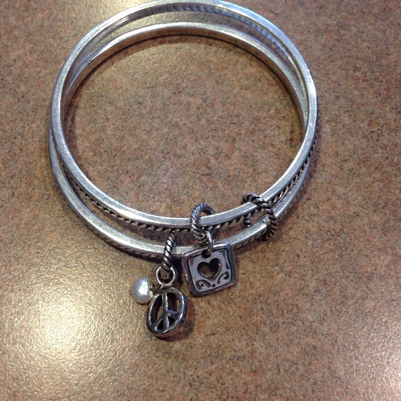Cute peace, love bangle bracelet