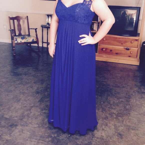 NEED TO SELL TO HELP MY PARENTS PLEASE - Picture 3 of 3