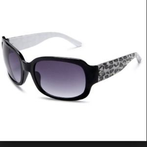 Steve Madden sunglasses