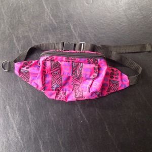 Retro fanny pack