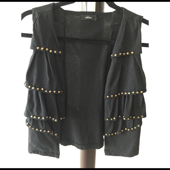 Millau vest with gold embellishments