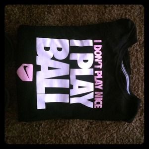 Nike tee shirt women's